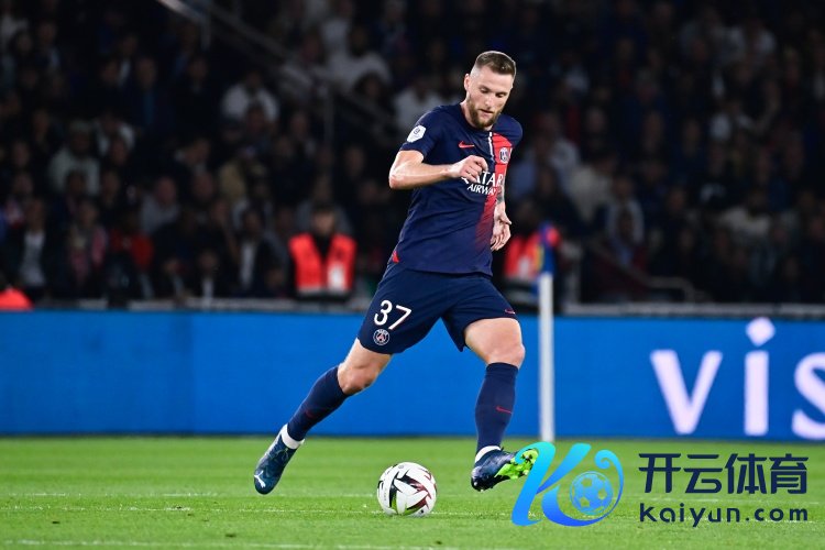 记者：尤文与巴黎就什克的转会长远斗争体育集锦，尤文条目包袱部分薪水